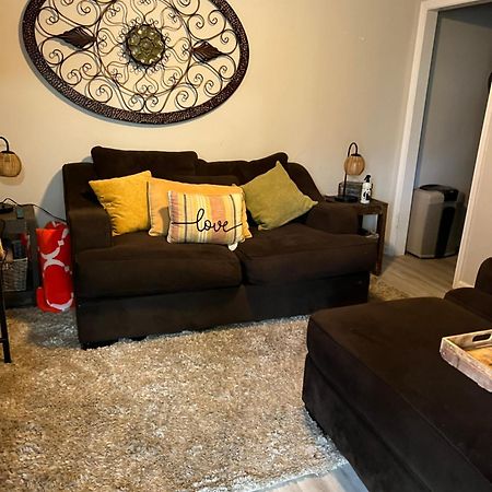 Loners Loft Private Rooms Huntsville Bagian luar foto